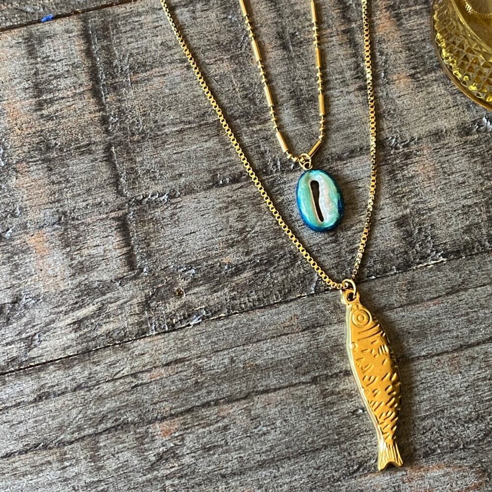 NEW Golden Fish & Shell Layering Necklace Set